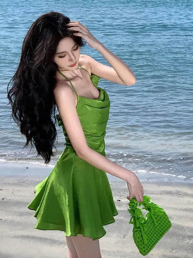 Aiertu Summer Green Sleeveless Slip Sexy Club Vacation Elegant Pleated Mini Dress 2024 New Fashion Evening Party Dress Women Streetwear