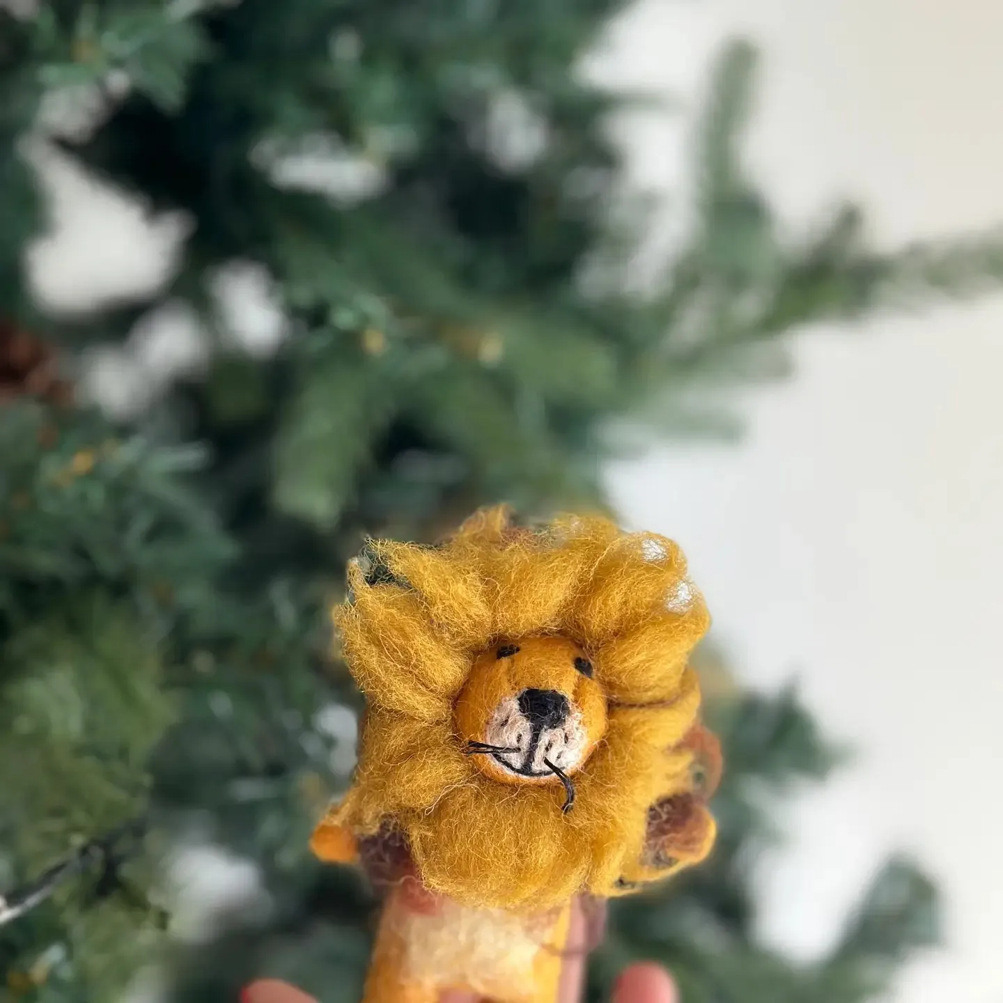 Fluffy Lion Finger Puppet