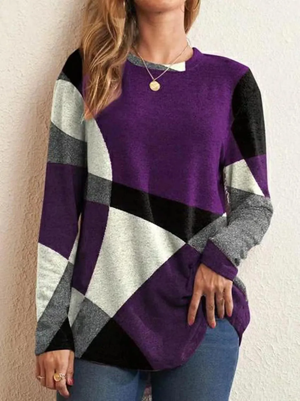 Geometric print contrast long-sleeved T-shirt