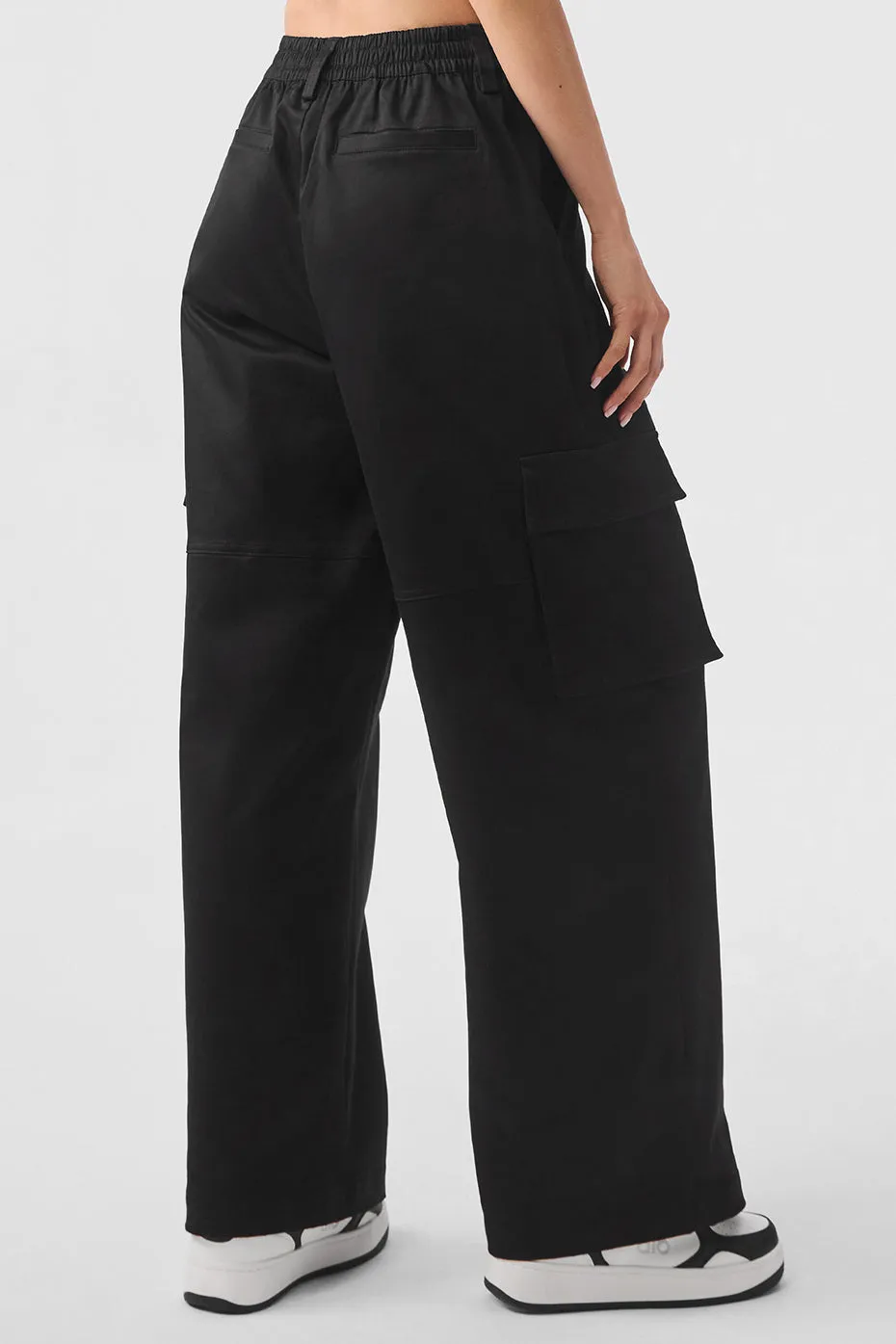 High-Waist Night Out Cargo Trouser - Black