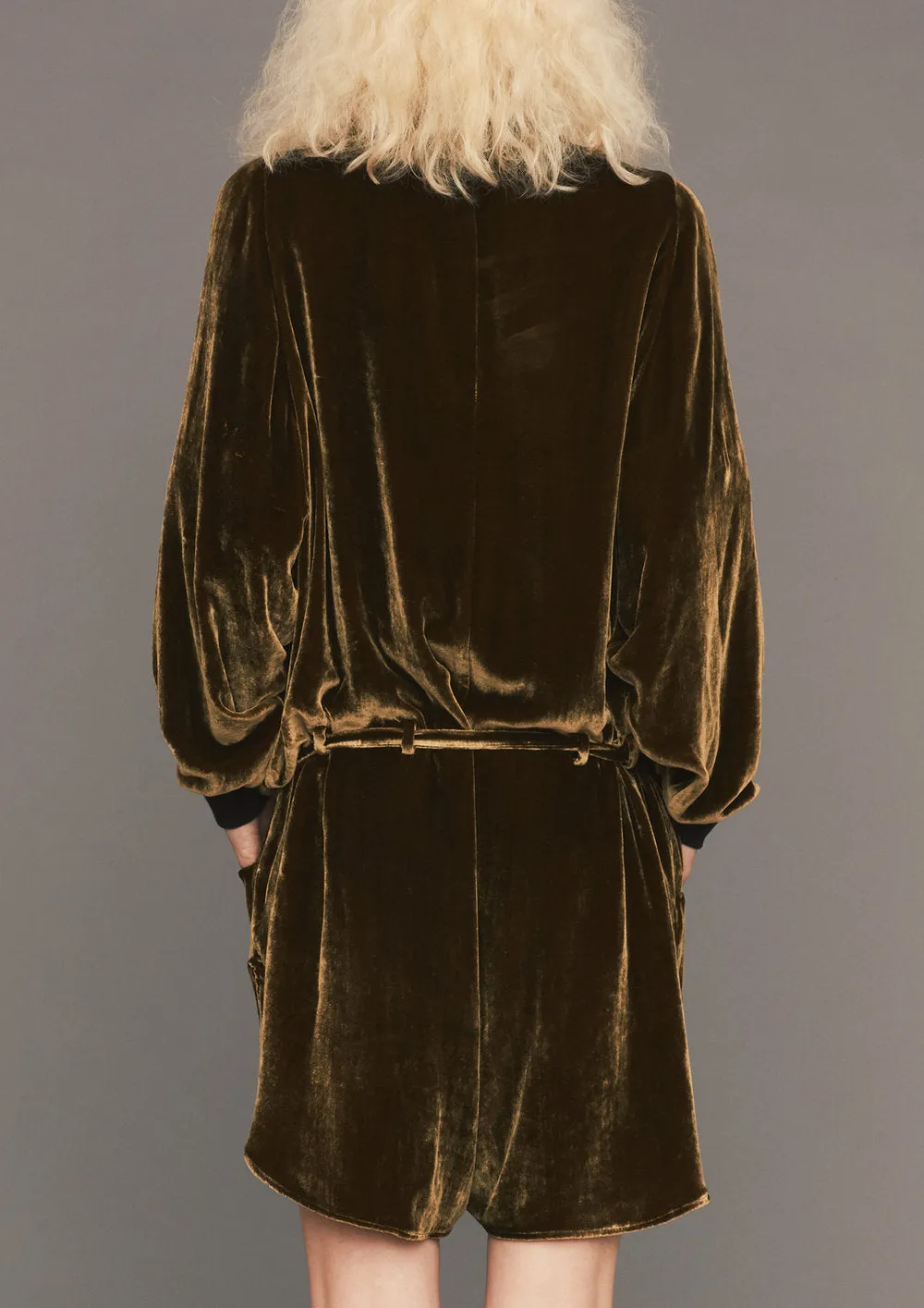 JUMPSUIT SHORT OVERSIZED - SILK VELVET gold