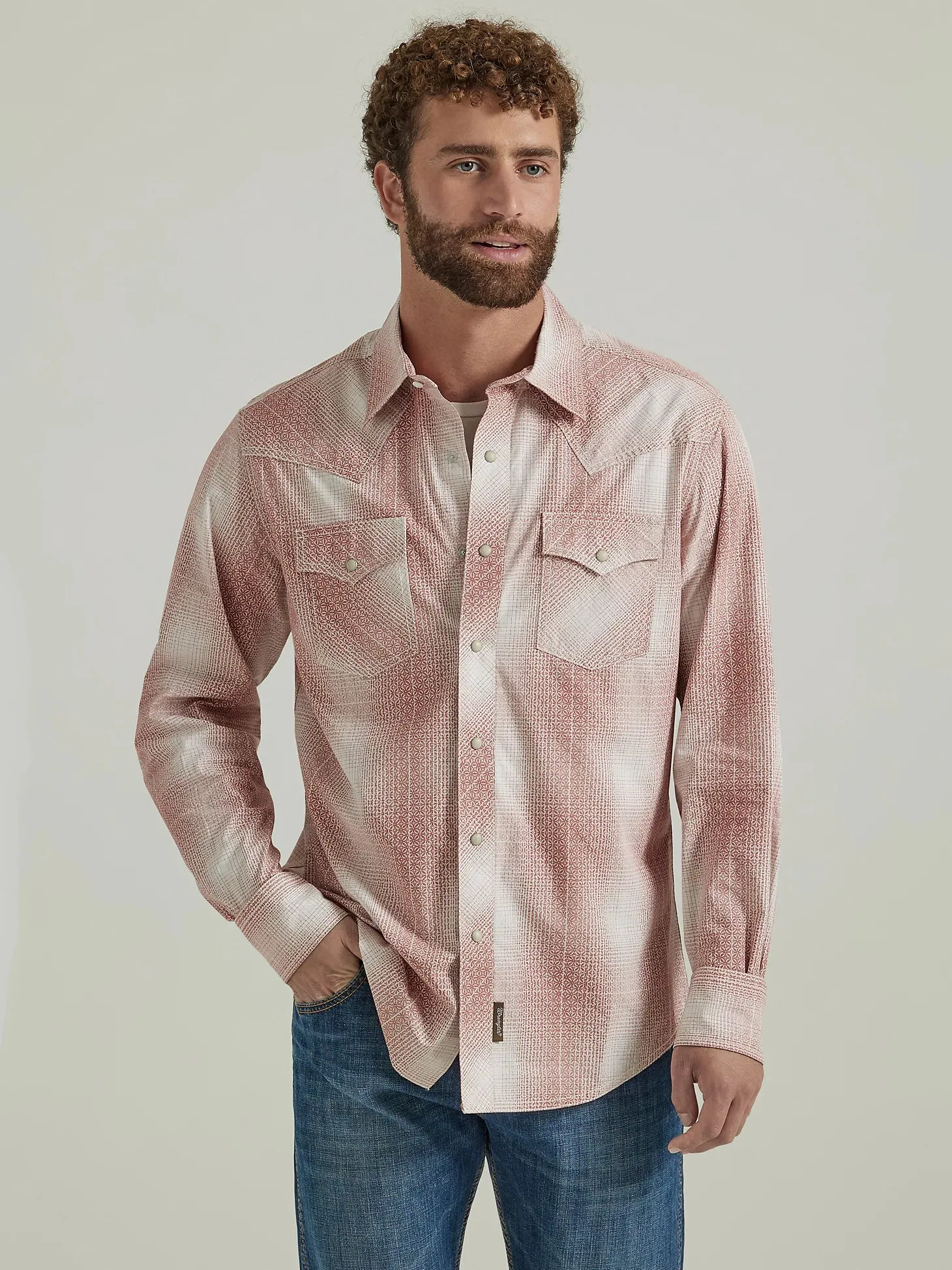 MEN'S WRANGLER RETRO® PREMIUM LONG SLEEVE WESTERN SNAP PLAID SHIRT IN PEACH FADE - 112346603