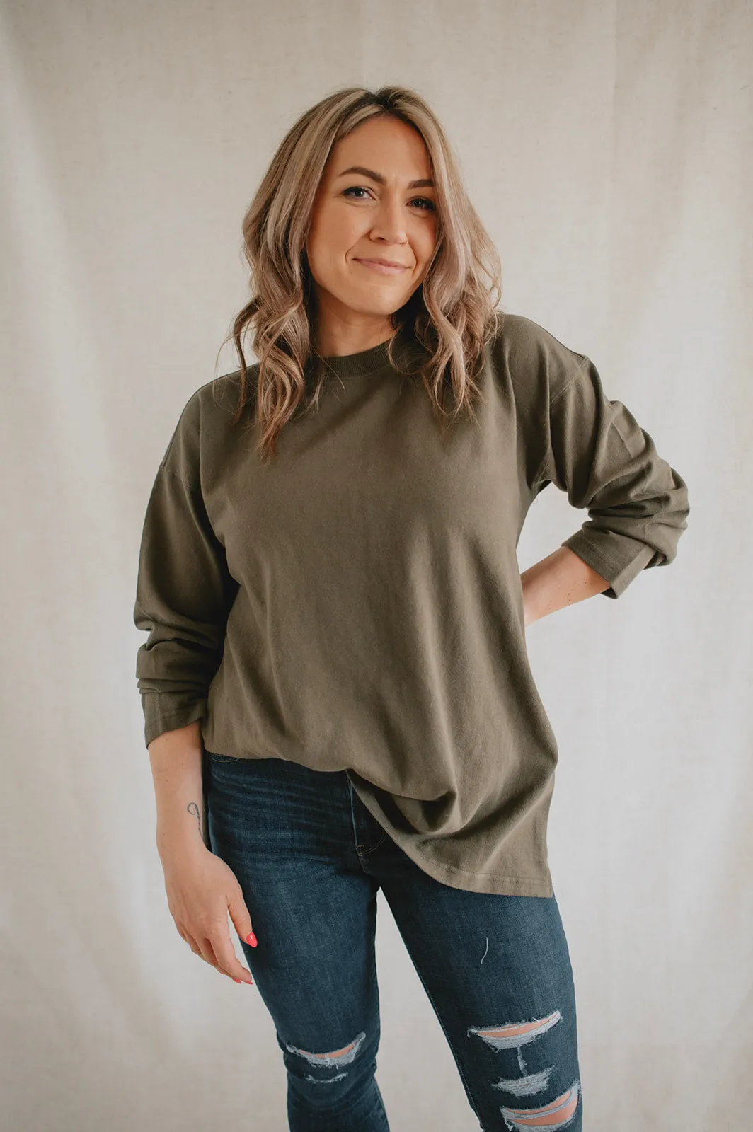 The Sunday Tee by Le Bon Shoppe - Olive Green