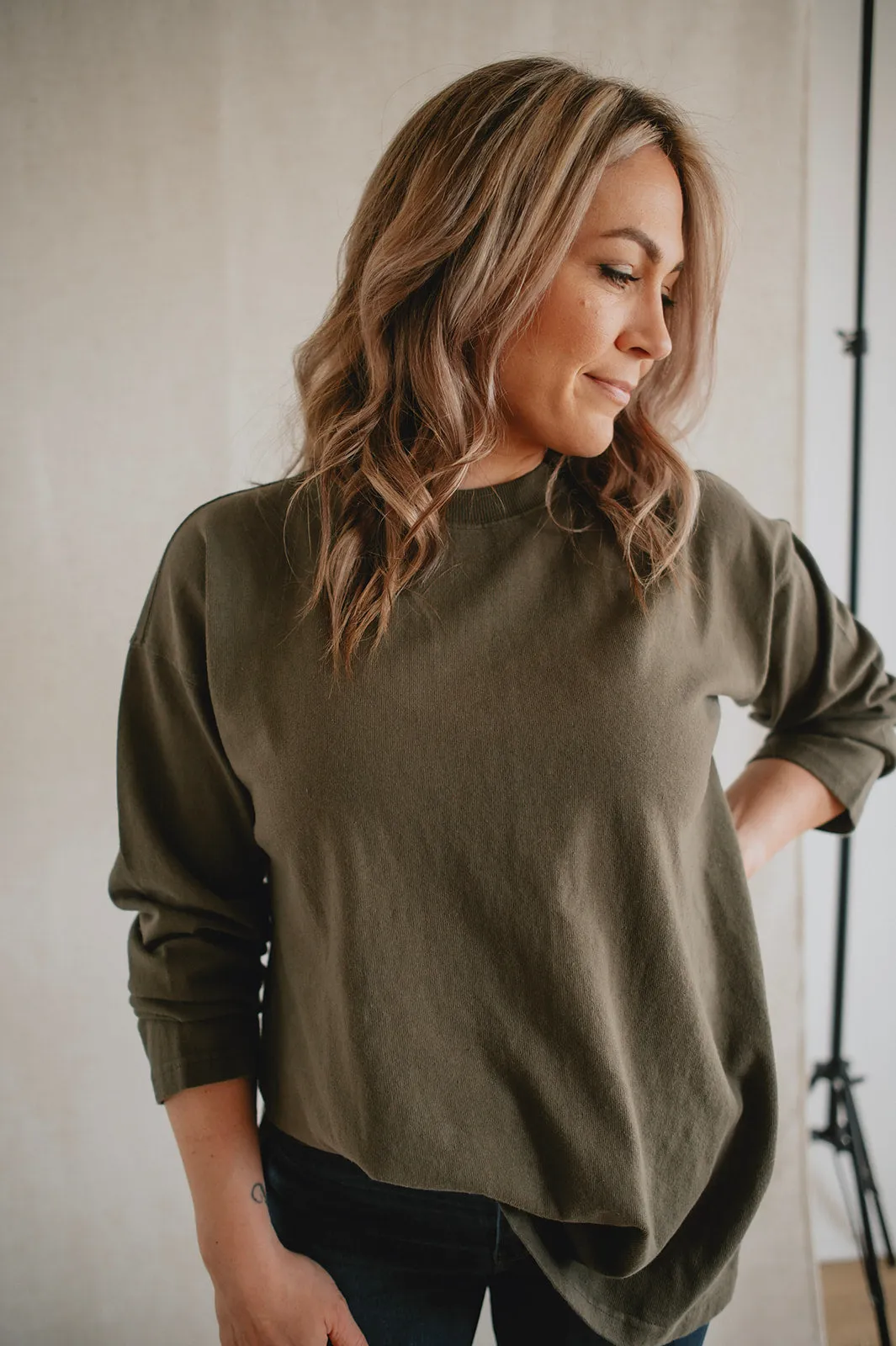 The Sunday Tee by Le Bon Shoppe - Olive Green