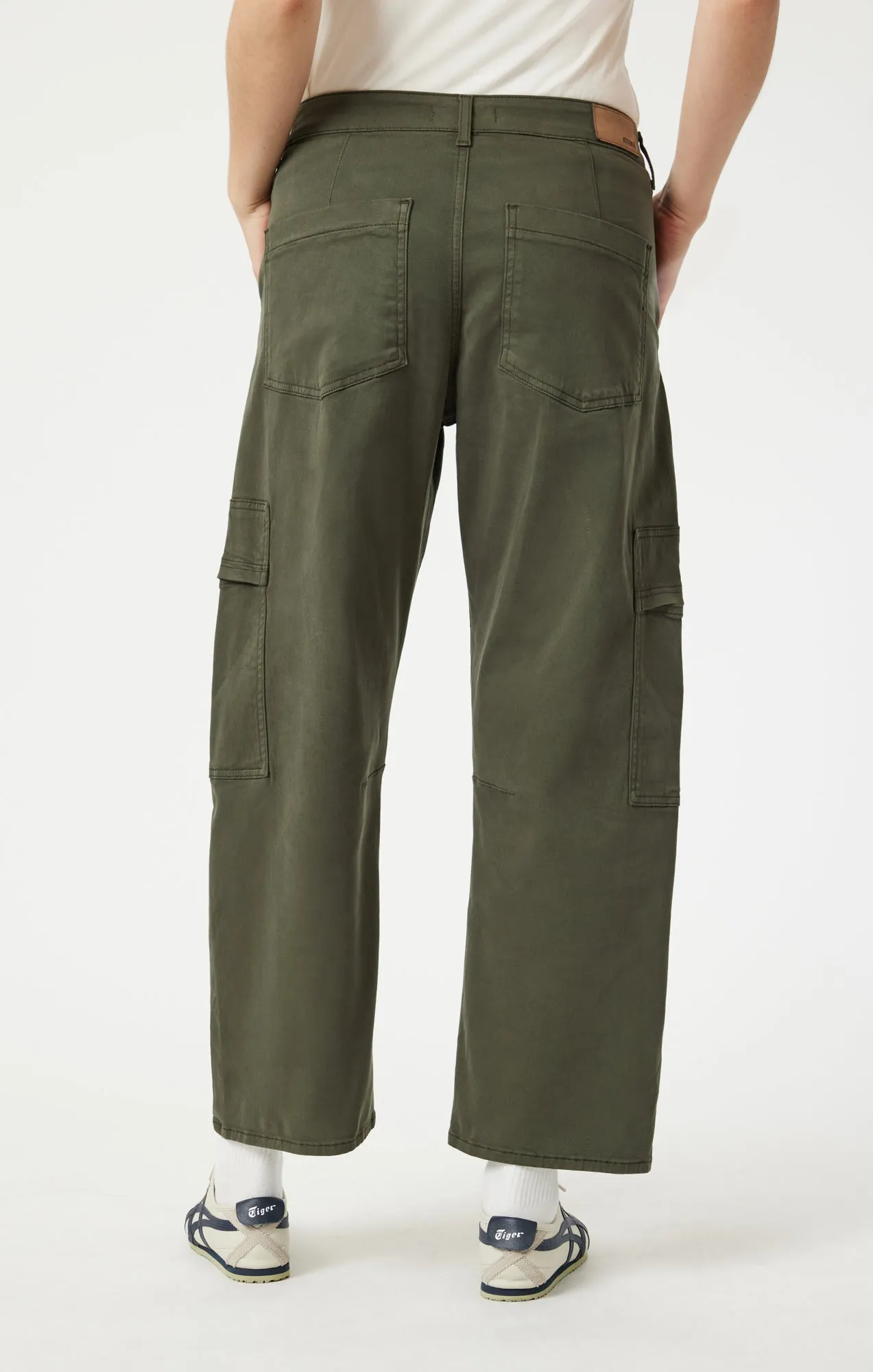 VINNIE BARREL CARGO IN IVY CASUAL TWILL